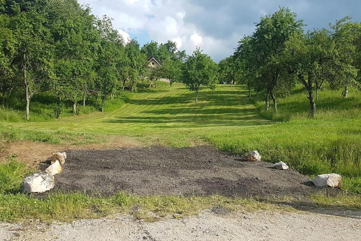Salas U Bregu In Cheile Carasului Crasova Екстериор снимка