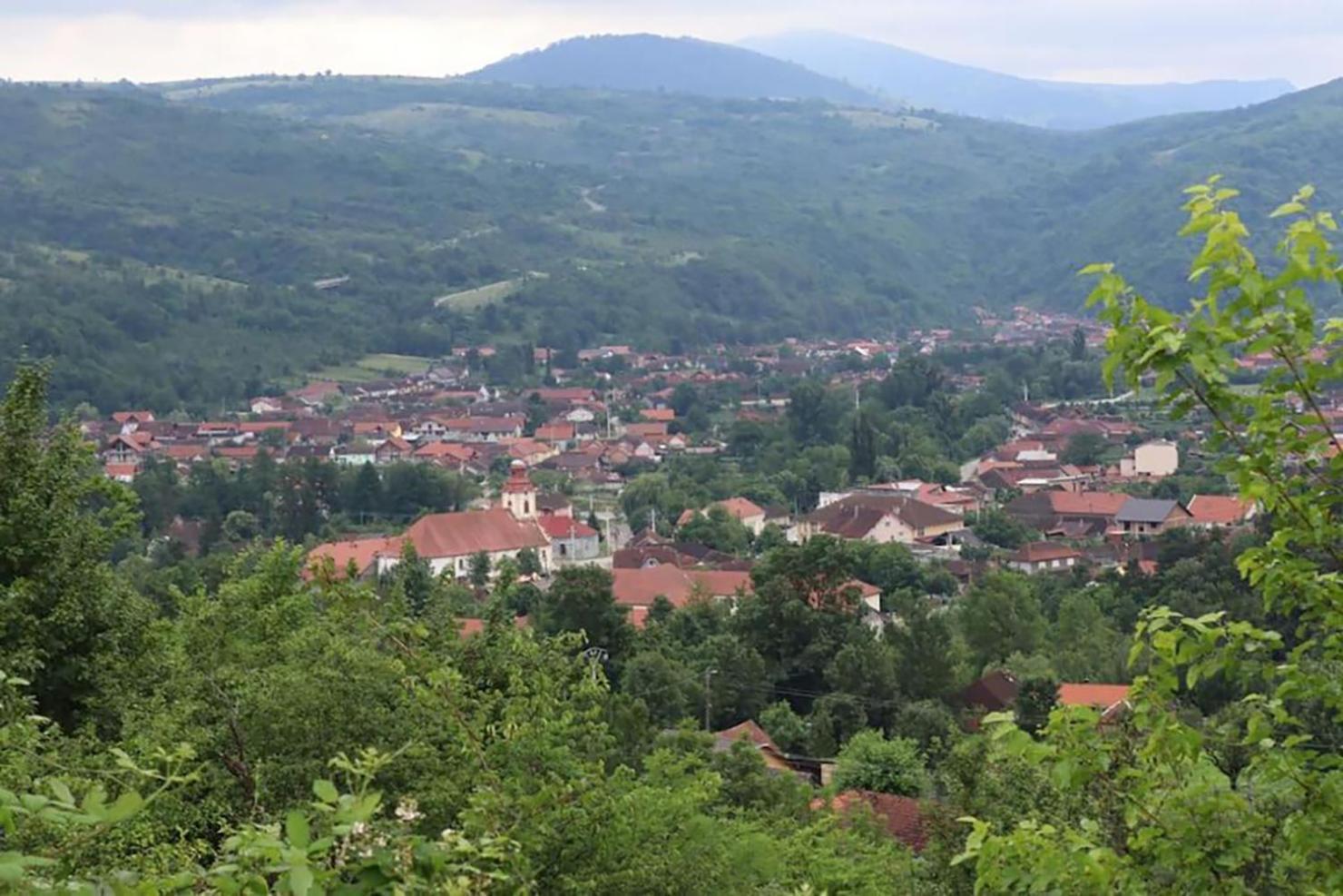 Salas U Bregu In Cheile Carasului Crasova Екстериор снимка